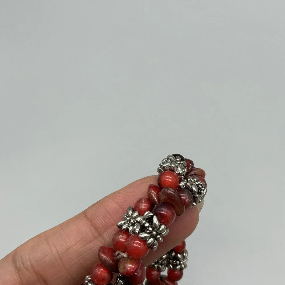 Vivani Womens Watch 18mm Silver Tone Red Beaded Stretch Band New Battery